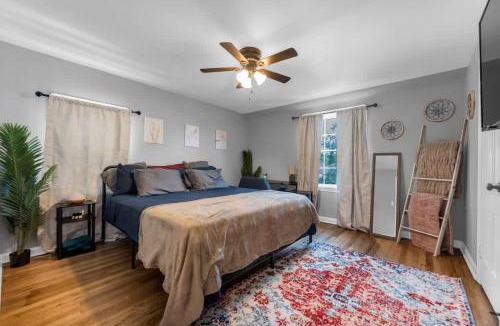 Brooklyn House | Brooklyn Townhome 9 Miles to Downtown