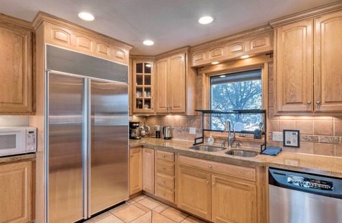 Buena Vista House | Buena Vista Oasis w/Mtn Views, 3 Mi to Dtwn!