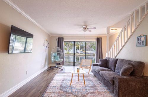 University House | Busch Gardens TownhouseUSF & Mofitt