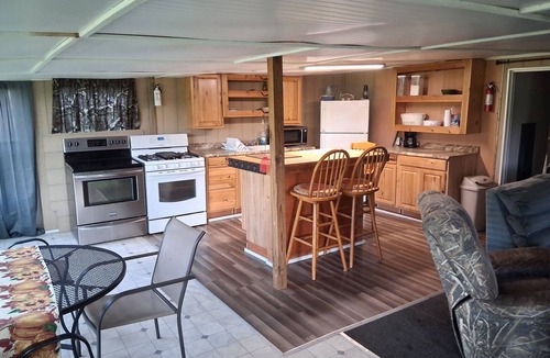 Zavalla Cabin | Cabin at the lake at Monterrey Park and boat launch area cabin2 back cabin