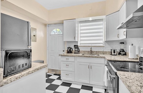 Bay Harbor Islands Apartment | Calusa Cove | Charming 1BR Stay