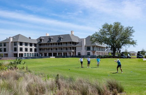Seacrest Hotel | Camp Creek Inn