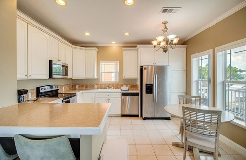 Key Largo Village House | Canal-Front Key Largo Retreat w/Community Beach!