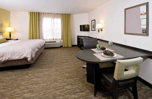 Greeley Hotel | Candlewood Suites Greeley by IHG