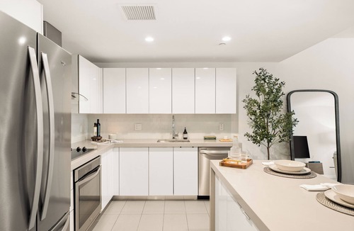 Town Square Apartment | Canvas ID.4879 - One Bedroom Apartment, Sleeps 2