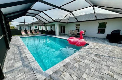 Mariner House | Cape House*Heated Pool*FirePit*Lg Private Backyard*4K Beds