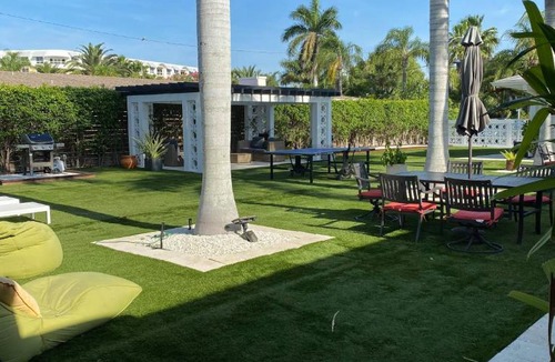 Siesta Key Hotel | Captiva Beach Resort (open private beach access)