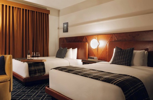 South Arlington Hotel | Caravan Court Hotel