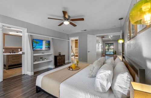 Carrollwood House | Carroll Cove Renovated Pool Home Sleeps 14 Carrollwood, Tampa