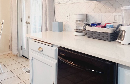 Paradise Hills Civic House | Casa Azul is charming two bedroom. Great location when exploring Albuquerque.