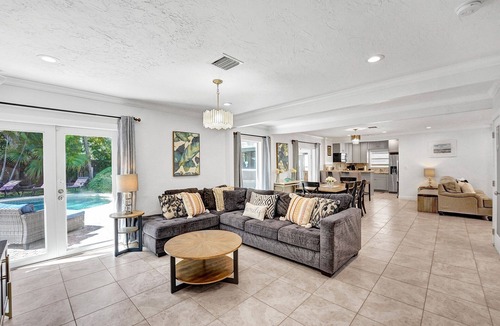 Lauderdale Beach House | ⭐️Casa Bella ☀️700ft to Beach with Heated Pool - Fort Lauderdale