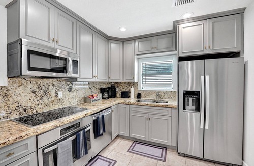 Lauderdale Beach House | ⭐️Casa Bella ☀️700ft to Beach with Heated Pool - Fort Lauderdale