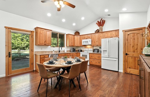 Corrales House | Casa Bonita in the heart of Corrales