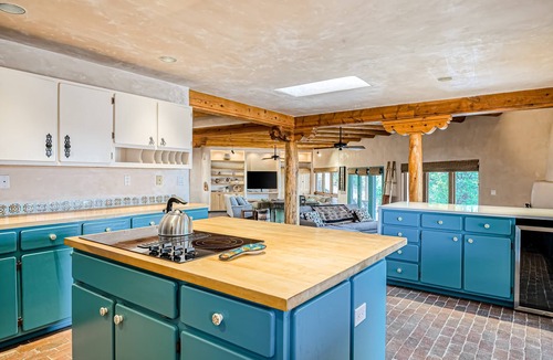 Santa Fe House | Casa del Encanto - 6BR Abobe with Panoramic Views