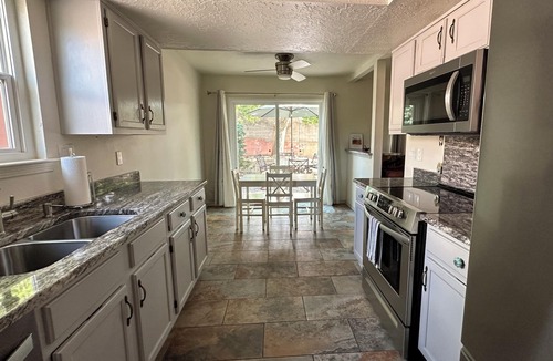 Santa Fe House | Casa Dulce Vida: 3BR home in residential area - GREAT LOCATION, dogs welcome.