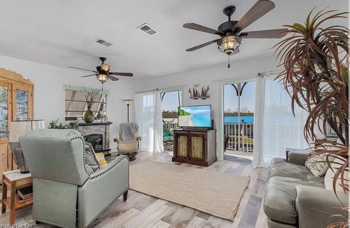 Bokeelia House | Casa Florida 🌴 waterfront home with boat ramp