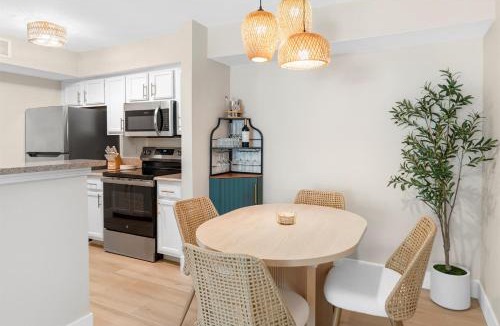 Indian Bayou Apartment | Casa Palma Modern Coastal Retreat
