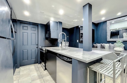 South Beach Apartment | CasaGrandeSouthBeach by AmericanVacationLiving 6BR