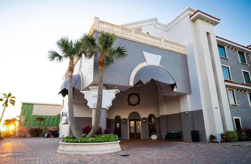 St. Augustine Beach Hotel | Castillo Real St Augustine Beach,Tapestry Collection Hilton