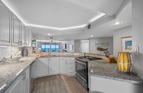 Sand Key Condo | 🩱CBC 1-15E – Private balcony, beachfront, pool, gym & pickleball!