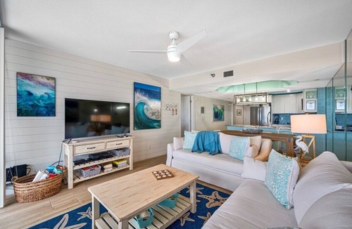 Sand Key Condo | 🌟CBC 2-3C –Beach front/pool/pickleball/gym/sauna/private balcony!