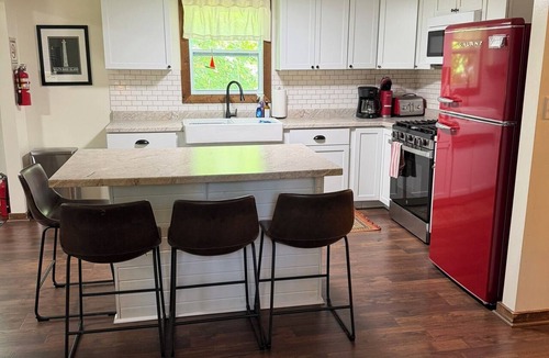 Put-in-Bay Cabin | Cedar Cabin, PIB Cabins