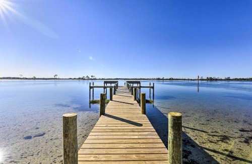 Mary Esther House | Central Mary Esther Condo 5 Mi to Okaloosa Island!