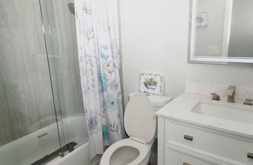 Richmond Heights House | Central Orlando 3BR 4.5mi Universal 3.5mi Camping World 12.5mi Disney