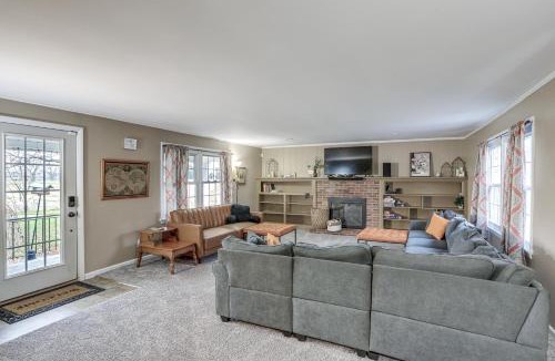 Milan House | Central & Private Milan Home ~ 10 Mi to Sandusky!