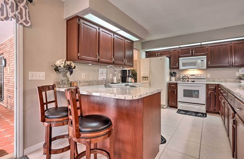 Deltona Lakes House | Centrally Located Deltona Home with Pool & Yard