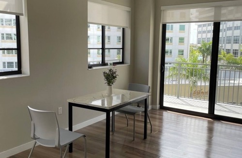 Miramar Apartment | Charming 1-bedroom apartment with WiFi, AC in enchanting Miramar