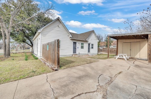 University House | Charming 1-bedroom house close to it all!