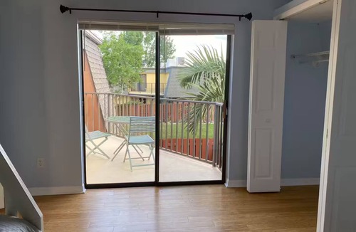 Brown Condo | Charming 2-bedroom condo in amazing New Smyrna Beach