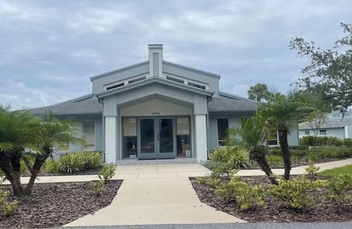 Crystal River Condo | Charming 2 bedroom condo with waterfront views. Community pool!