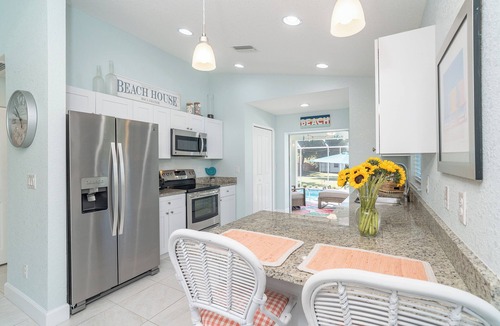 Englewood House | Charming 2-bedroom beach themed Englewood house with heated pool and large yard.