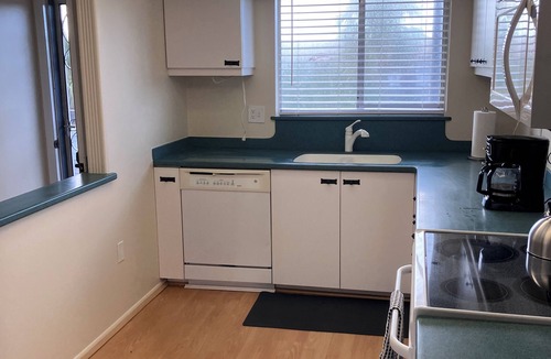 Venice Condo | Charming 2-bedroom condo in brilliant Venice with WiFi and pet friendly!