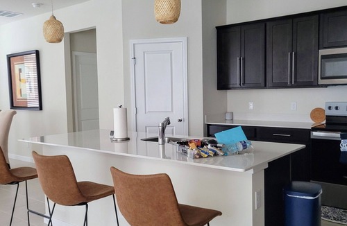 St. Cloud House | Charming 2-bedroom house with WiFi, AC in welcoming St. Cloud