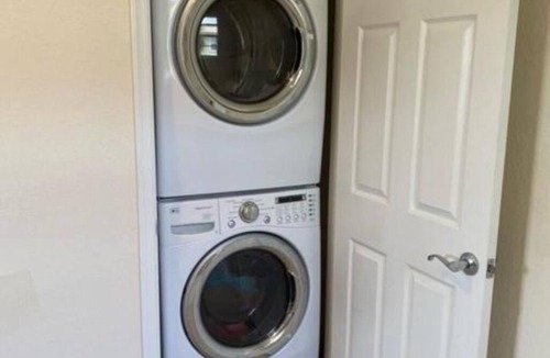 Abacoa House | Charming 2 Bedroom Townhome in Jupiter!