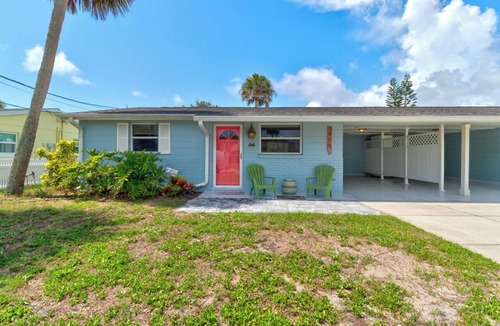 Horton Shores House | Charming 2 BR Beachside Escape - Pet Friendly and just steps from the sand!