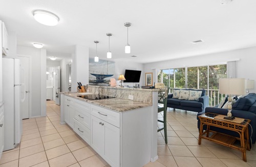 Whitney Beach Condo | Charming 2BR Condo Outrigger #4 by RVA