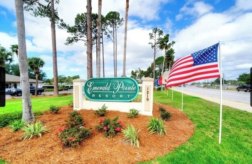 Upper Grand Lagoon Cottage | Charming 3-bedroom 2 -bath cottage in gorgeous Panama City Beach, FL.