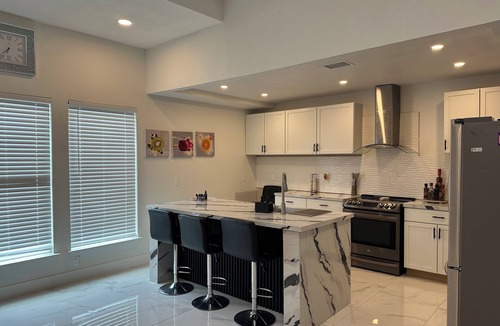 Cleveland House | Charming 3-bedroom house with AC, WiFi in brilliant Cleveland