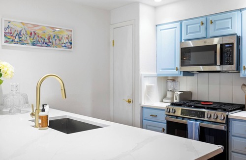 Bay Colony House | Charming 3-bedroom Oasis in Palmetto