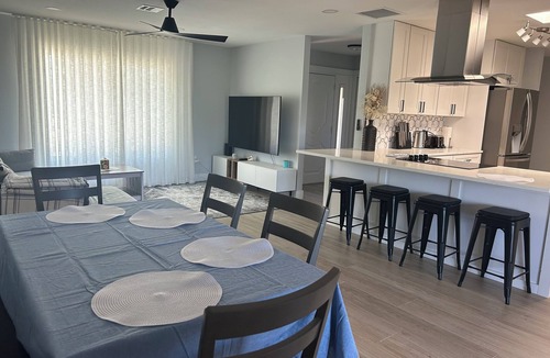 Pebble Beach House | Charming 3-bedroom house with water view in Rotonda West