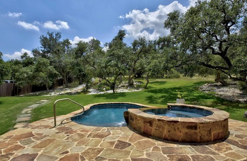 New Braunfels Villa | Charming 4-bedroom villa with pool near Historic Gruene & Canyon Lake