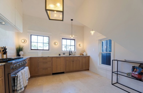Galveston House | Charming 4-bedroom house in Galveston with WiFi and AC