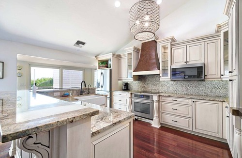 Isles of Capri House | Charming 4 bedrooms, Pool, Dock, Bay View on Isles Of Capri, Naples Marco Island