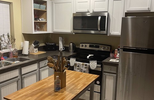 Sandy Ridge House | Charming 4br home in residential neighborhood!