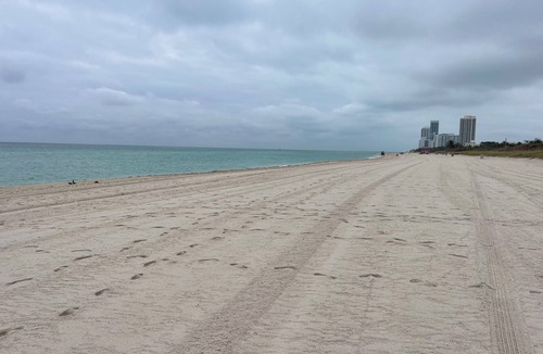 North Beach Apartment | Charming apartment in awesome Miami Beach with AC