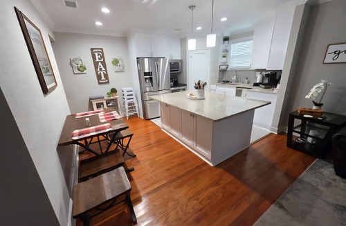 Avondale House | Charming Avondale 3 bedroom